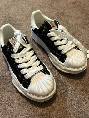 MMY Blakey Black and White Lace-Up Sneaker size 45